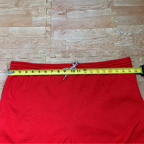 Vintage Wilson Sports Sweat Shorts Red Medium Gym Tennis Made in USA 80s / 90s - Picture 8 of 14